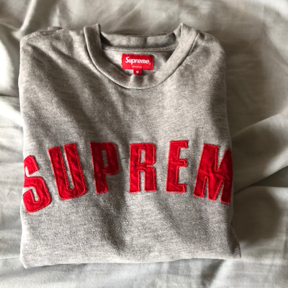 Supreme crew neck